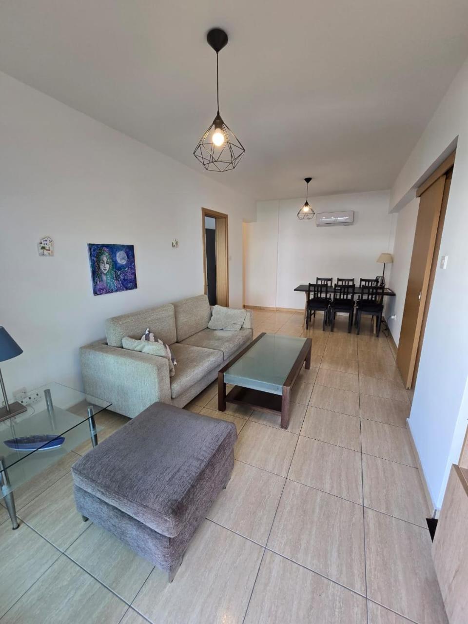 Carisa Downtown With Rooftop Pool Larnaca Bagian luar foto