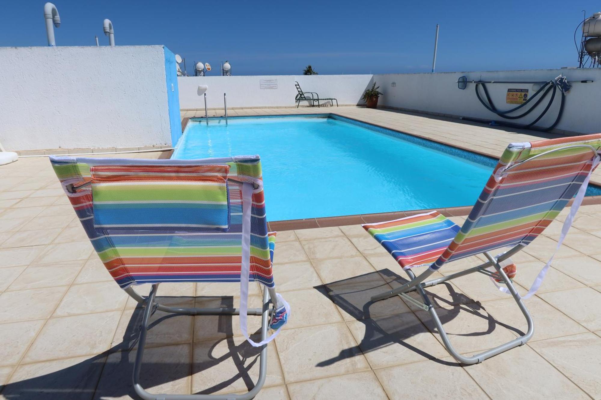 Carisa Downtown With Rooftop Pool Larnaca Bagian luar foto